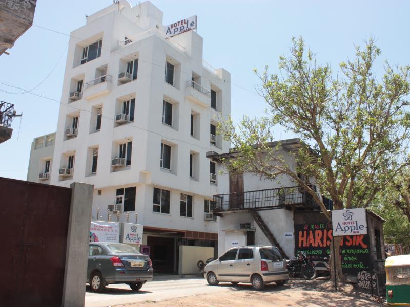 Hotel Apple Inn Ahmedabad Exterior photo